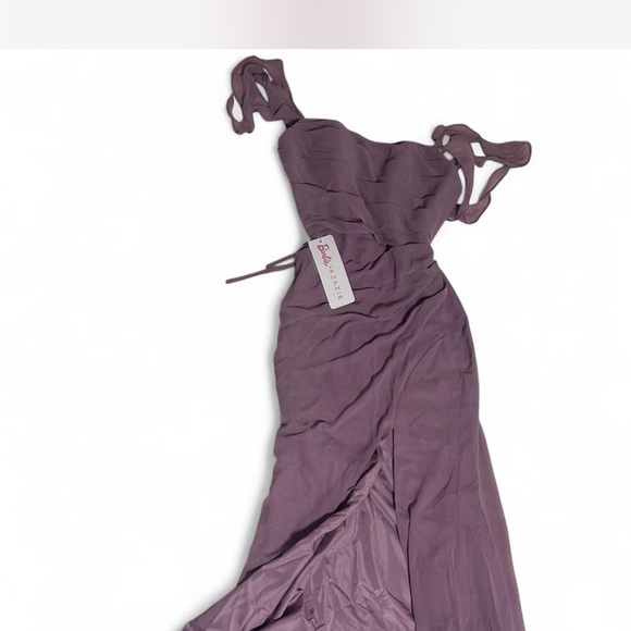 Elegant Purple Ruffle Dress - Picture 3 of 5